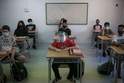 Inicio de curso en el instituto Joanot Martorell, de Esplugues de Llobregat.