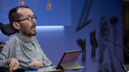 El portavoz de Unidas Podemos en el Congreso, Pablo Echenique, durante una rueda de prensa.