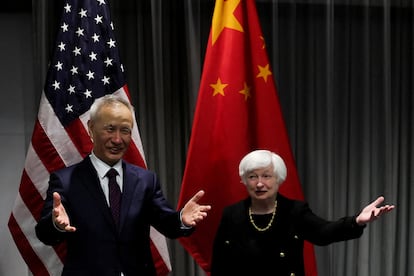 La secretaria del Tesoro de Estados Unidos, Janet Yellen, en una reunión con el viceprimer ministro chino, Liu He, en Zúrich, en enero pasado.