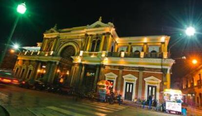 Escena nocturna en Quetzaltenango, en Guatemala.