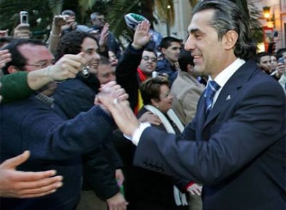 Sergio Scaloriolo festeja la Copa del Rey ganada con el Unicaja en 2005.