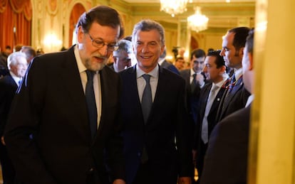 Mariano Rajoy (izquierda) y Mauricio Macri (derecha), este miércoles en Buenos Aires.