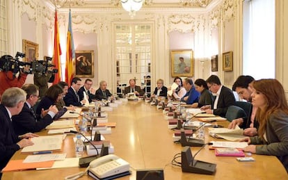 La Junta de Portavoces de las Cortes Valencianas reunida este martes.