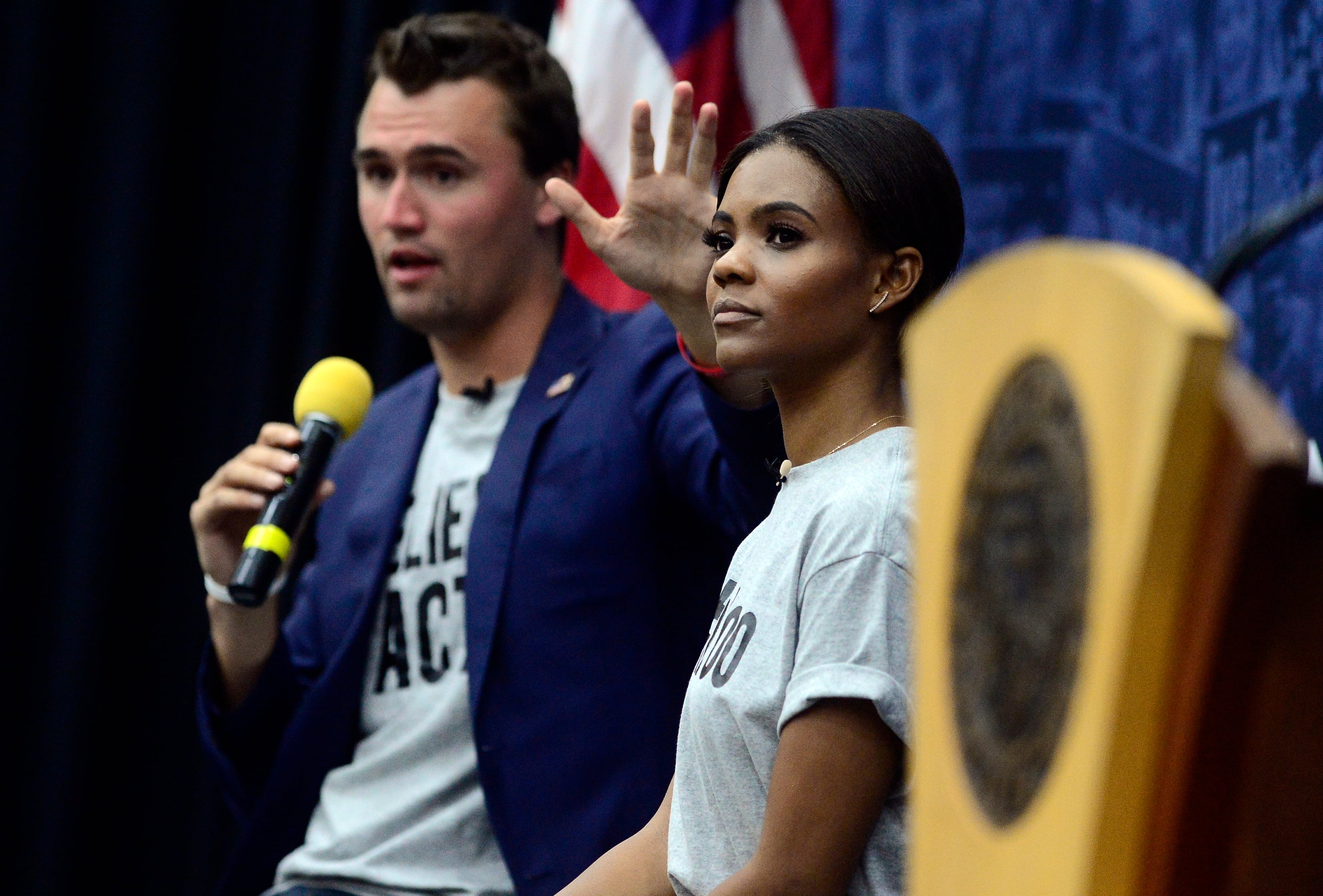 Charlie Kirk y Candace Owens en 2018, en un acto en la universidad de Colorado, en Boulder.