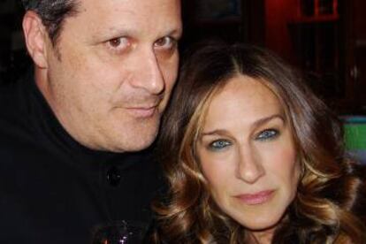 El diseñador Isaac Mizrahi y la actriz Sarah Jessica Parker, en febrero de 2015.