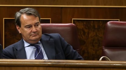 El diputado del PP por Toledo Agustín Conde en el Congreso