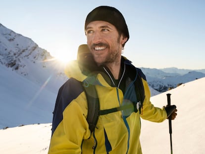 Las chaquetas shoftell son ideales para la montaña y actividades al aire libre, ya que protegen del frío y de la lluvia y al mismo tiempo son muy ligeras.