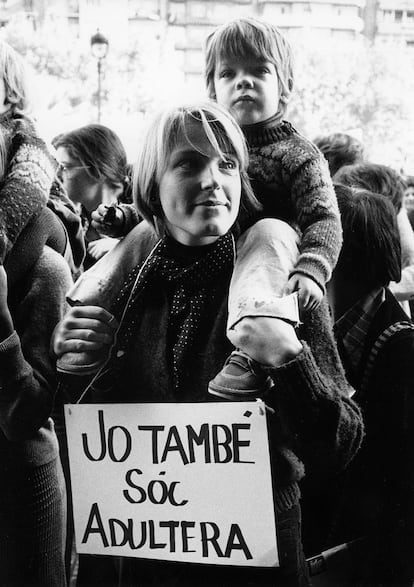 ‘Manifestación por la despenalización del adulterio’. Barcelona, 1976.

