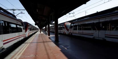 Andén de la estación de tren de Chamartín en una imagen de archivo.