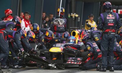 Vettel, durante el &#039;pitstop&#039; de Albert Park, en Melbourne.