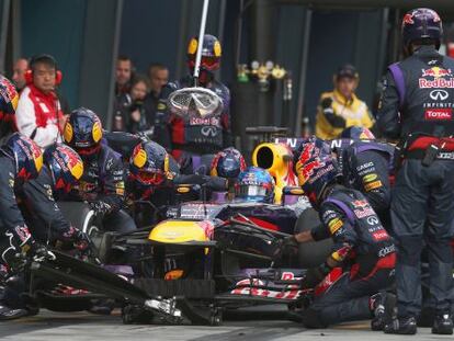 Vettel, durante el &#039;pitstop&#039; de Albert Park, en Melbourne.