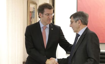 El presidente de la Xunta saluda al presidente de Vodafone Espa&ntilde;a 