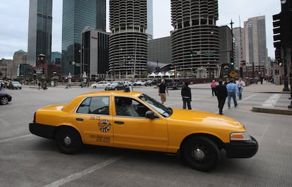 Uma típica cena dos táxis em Chicago.