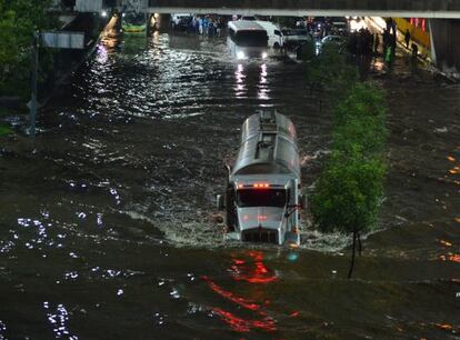 Inundações pelas chuvas torrenciais na Cidade do México.
