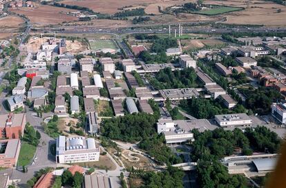 Vista a&egrave;ria del campus de la Universitat Aut&ograve;noma de Barcelona.