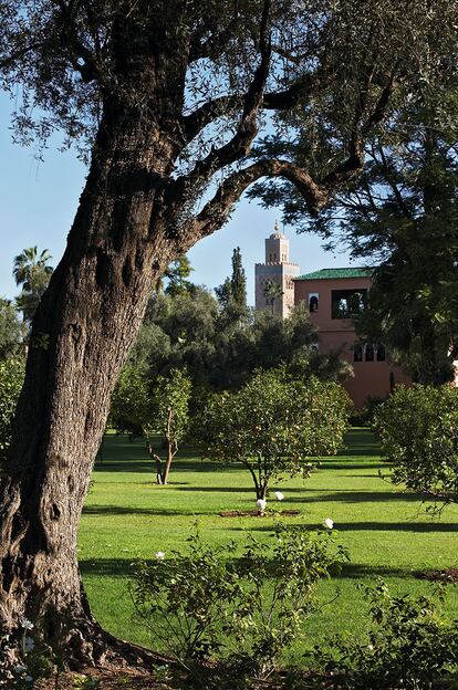 El origen de los jardines de La Mamounia, con más de 1.200 especies vegetales y ocho hectáreas, se remonta al siglo XVII