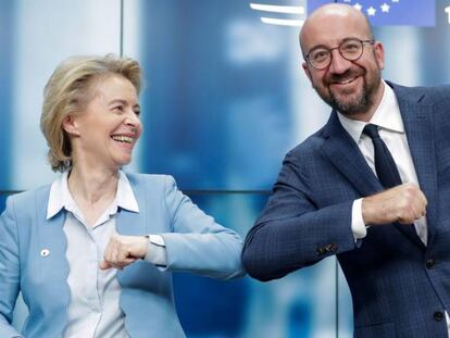 La presidenta de la Comisión Europea, Ursula von der Leyen, y el presidente del Consejo, Charles Michel.