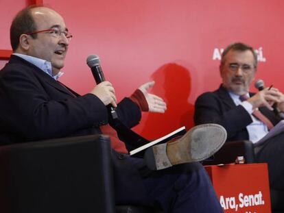Miquel Iceta y Manuel Cruz, durante la presentación del manifiesto