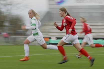 Dinamarca es considerado uno de los países europeos con mayor igualdad en el mundo. Le sigue a Suecia en el Índice de Igualdad de Género en Europa, y está por encima del promedio en el continente. Sin embargo, las futbolistas allí también deben pelear por un mayor reconocimiento.
