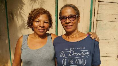 Leonor y Susana, hijas de Chepe Guevara, de 69 y 72 años.