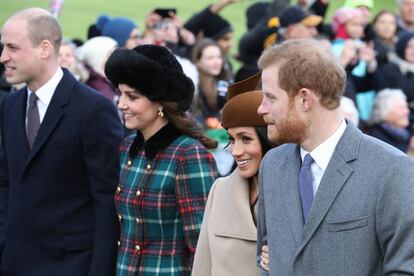 Los duques de Cambridge, junto a Enrique de Inglaterra y su prometida, Meghan Markle, en la primera foto que hay de las dos parejas juntas.