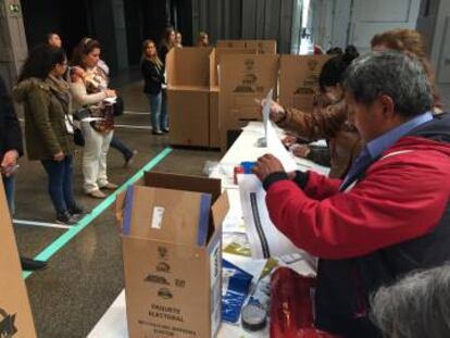 Electores ecuatorianos en Madrid.