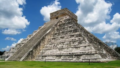 La pir&aacute;mide escalonada El Castillo es principal construcci&oacute;n del conjunto.