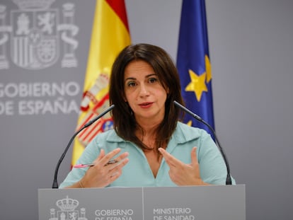 Health secretary of state Silvia Calzón at a press conference on Monday.