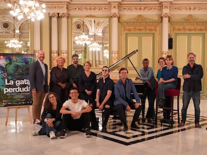 Presentación de la ópera comunitaria 'La gata perduda', con el director artístico del Liceu Víctor Garcia de Gomar, el director general Valentí Oviedo, la dramaturga Victoria Szpunberg y el compositor Arnau Tordera.