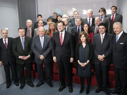 Mariano Rajoy posa con todos los embajadores latinoamericanos.
