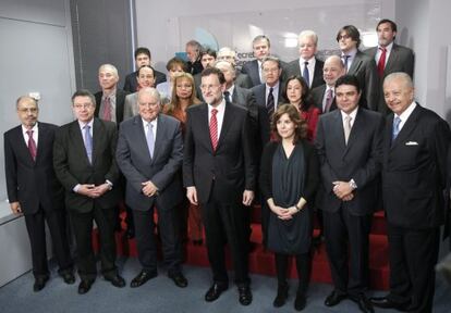 Mariano Rajoy posa con todos los embajadores latinoamericanos.