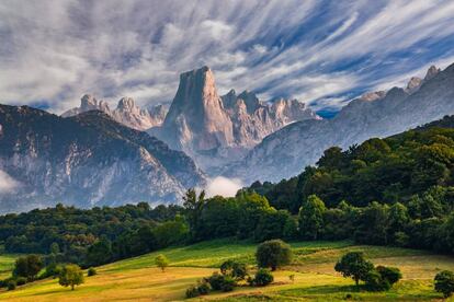 El Naranjo de Bulnes, en la vertiente asturiana del parque nacional de Picos de Europa.