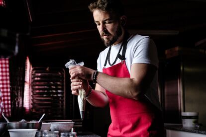 Jonathan Gonzalez pasteleria Cabo Busto Asturias