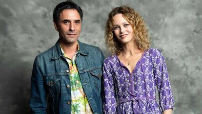 Foto de abril de 2018 de Samuel Benchetrit y Vanessa Paradis.