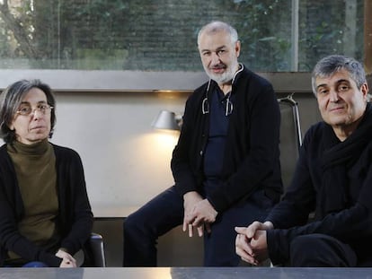 Carme Pigem amb els seus socis Ramon Vilalta (centre) i Rafael Aranda.