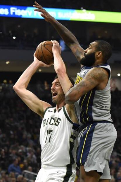 Pau Gasol, con los Bucks.