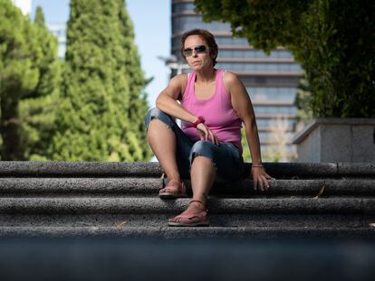 María Ainhoa Lopez, usuraria tarjeta de ayuda de Tetuán, el pasado jueves en Madrid.