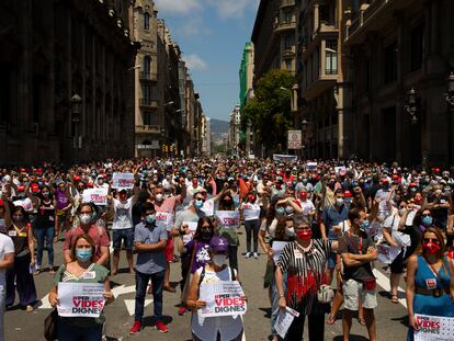 Una manifestación en Barcelona para reclamar mejora en los salarios durante la pandemia.