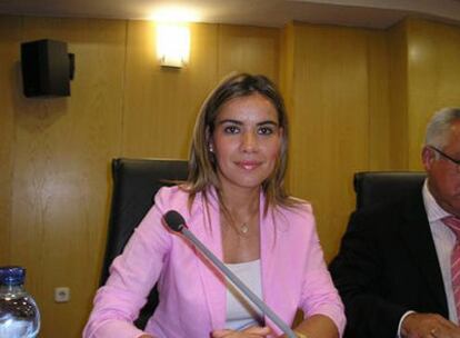 La alcaldesa de Pinto, Miriam Rabaneda, durante un pleno en una imagen tomada de la web del PP de Madrid.