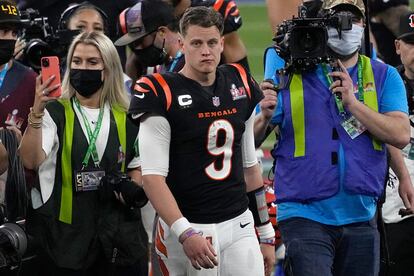 Cincinnati Bengals quarterback Joe Burrow (9) leaves the field after the NFL Super Bowl 56 football game against the Los Angeles Rams, Sunday, Feb. 13, 2022, in Inglewood, Calif.