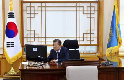 El presidente surcoreano,  Moon Jae-in, en la Casa Azul de Se&uacute;l. 