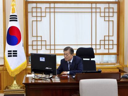 El presidente surcoreano,  Moon Jae-in, en la Casa Azul de Se&uacute;l. 