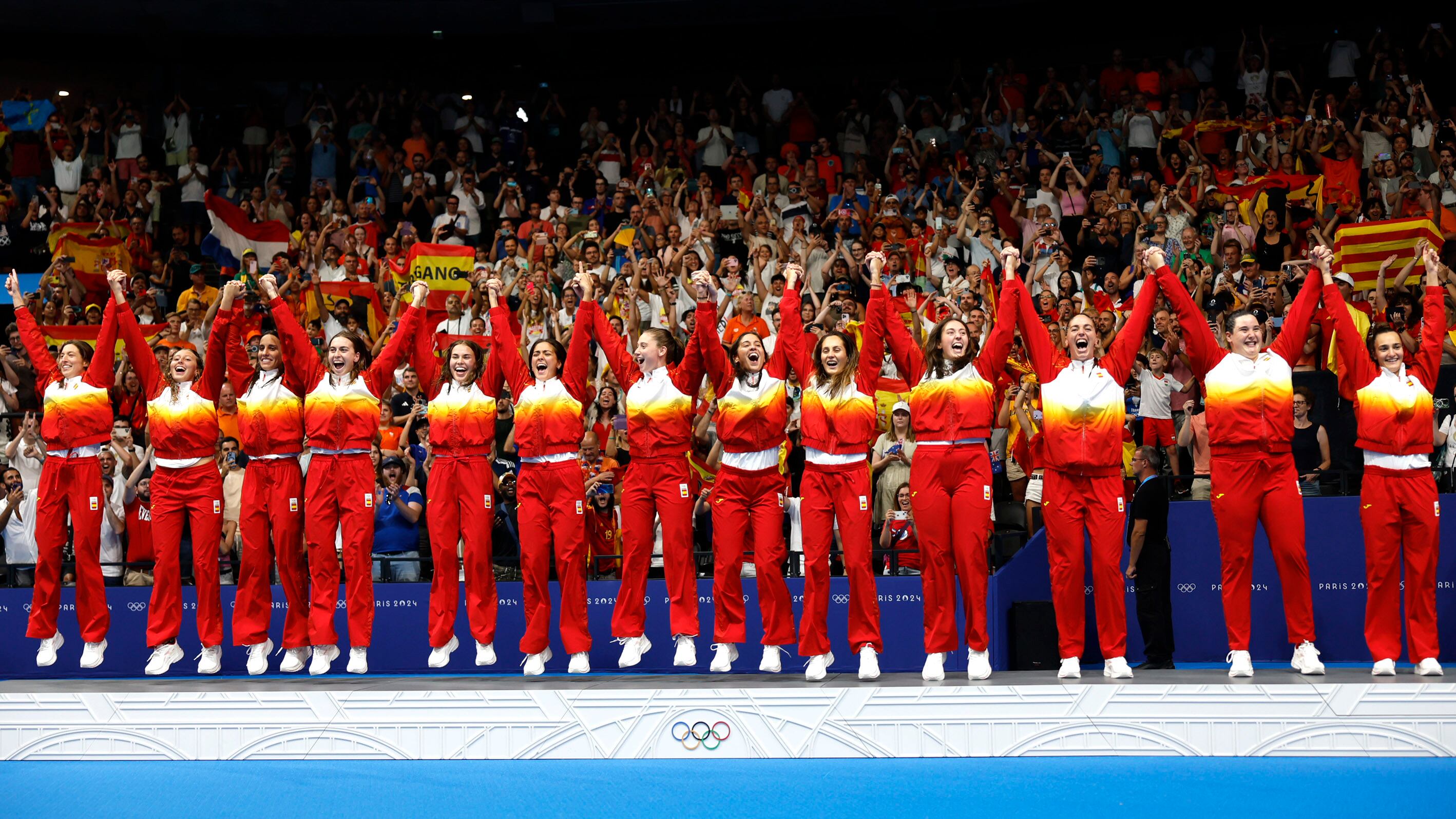 Las gigantes del waterpolo se cuelgan al fin la medalla de oro 