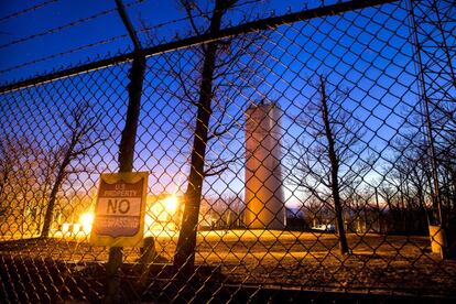 Uma torre de comunicações e um bunker conhecidos como 'Corkscrew', em Maryland.