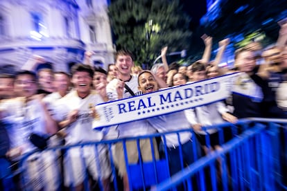 El equipo blanco suma su 15ª Copa de Europa en un partido que empezó dominando el Dortmund y que desatascó Carvajal.