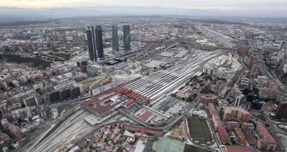 Vista aérea de los terrenos afectados por la Operación Chamartín, en Madrid.