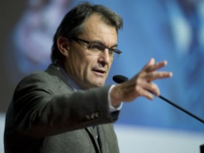 El presidente de la Generalitat, Artur Mas, ayer en un acto con profesionales sanitarios. 