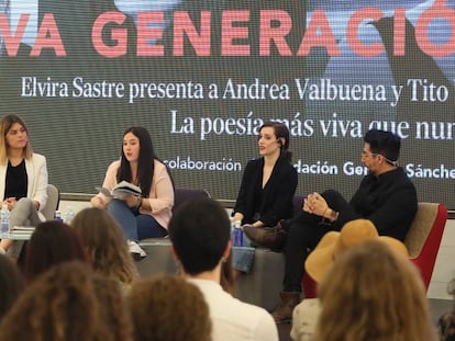 De izquierda a derecha, las poetas Elvira Sastre, Andrea Valbuena y Sara Búho y el editor Tito Valverde, ayer en el Matadero.