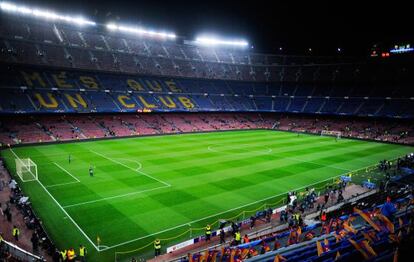 El Camp Nou, antes de un partido del Barcelona