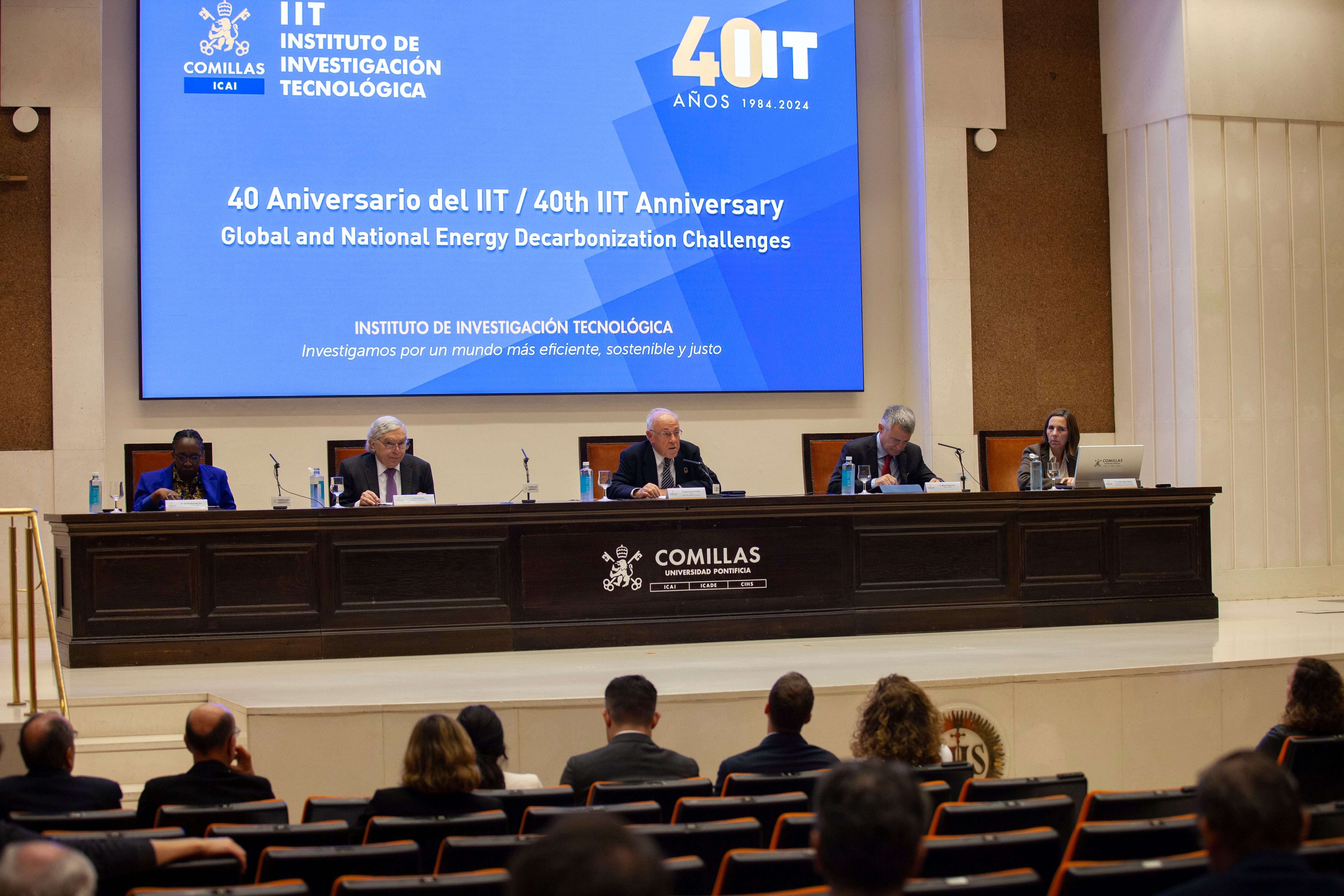 El IIT celebró su 40 aniversario junto con grandes figuras del sector energético, ferroviario e industrial